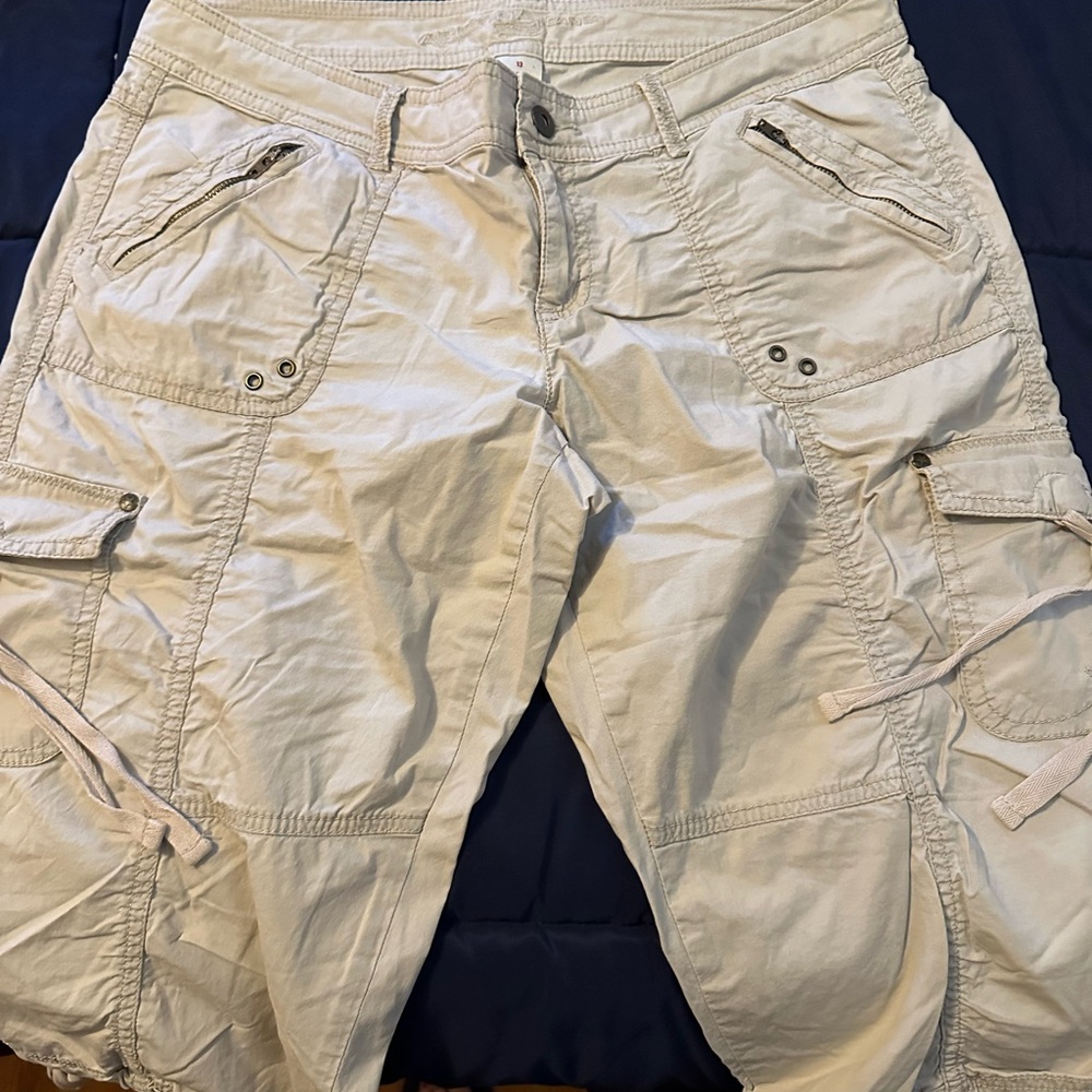 Arizona khaki capris